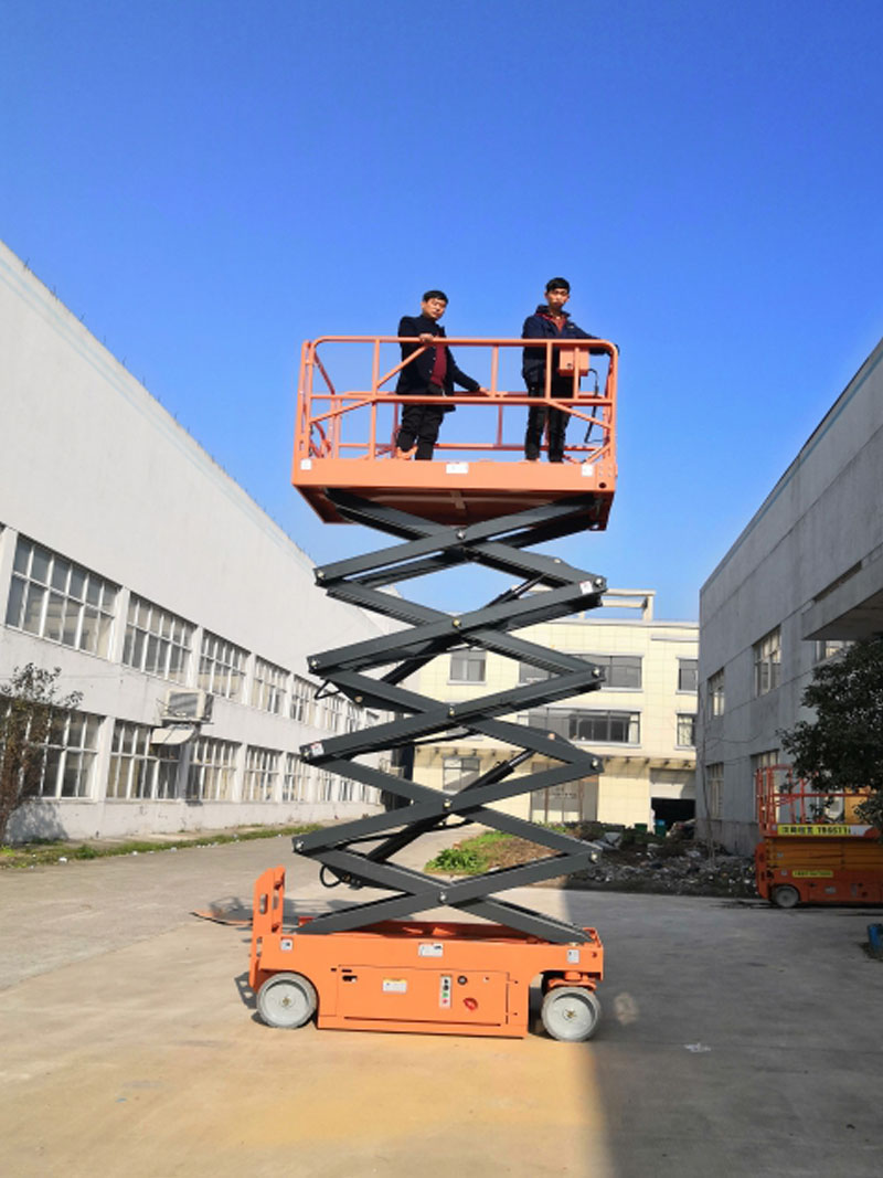 全电动高空作业平台